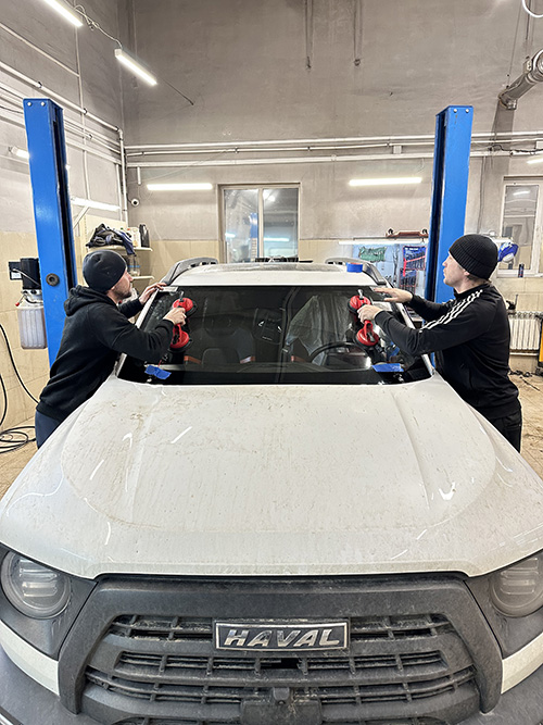 вклейка автостекол